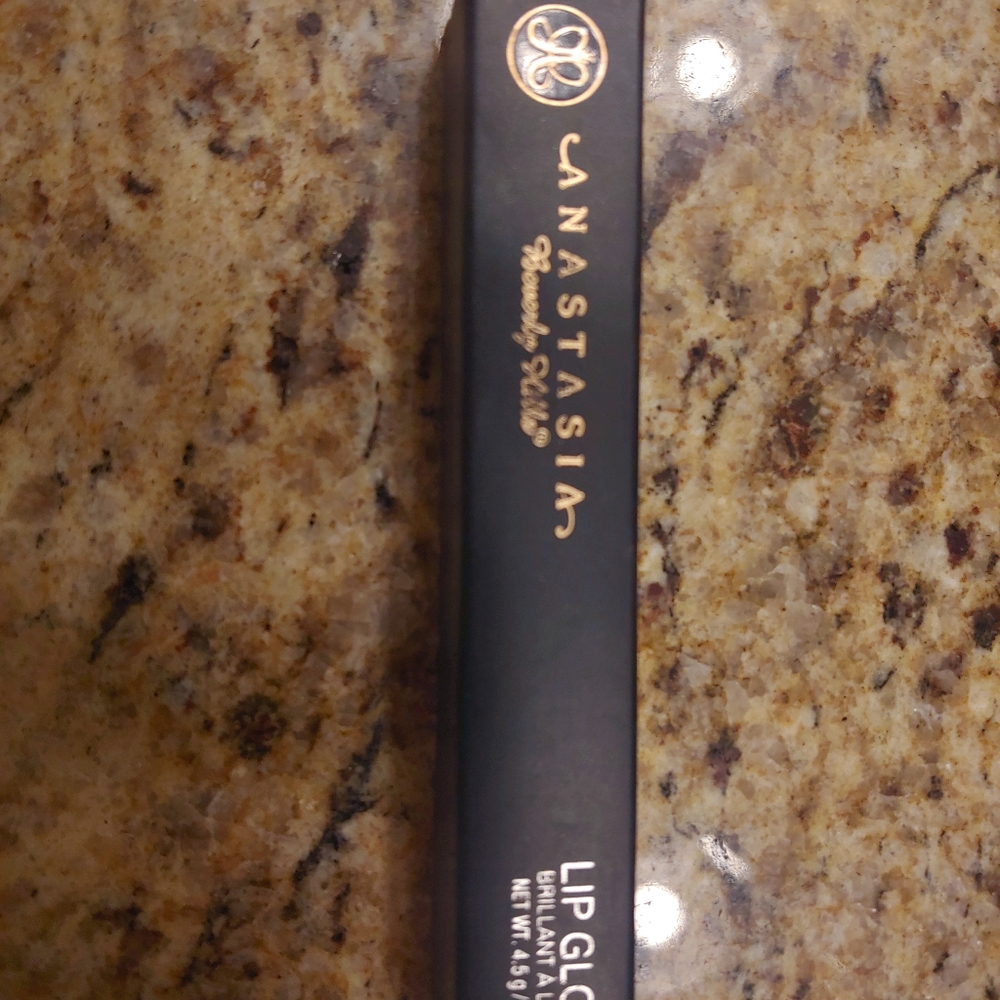 Anastaisia Beverly Hills Lip Gloss DAINTY N.I.B.